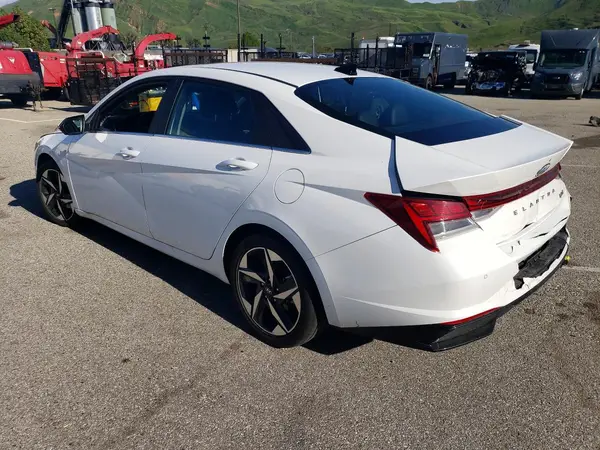 KMHLN4AJ3PU059586 2023 HYUNDAI ELANTRA - Image 2