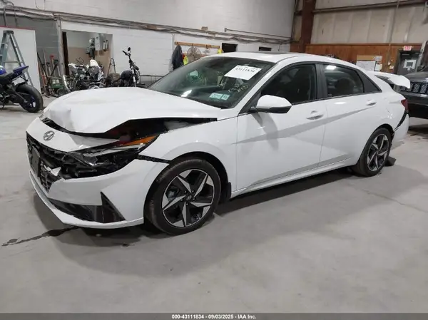 KMHLN4AJ3PU067896 2023 HYUNDAI ELANTRA - Image 2