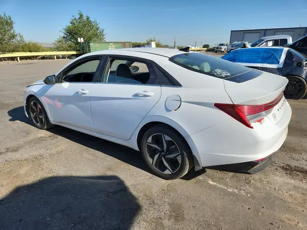 KMHLN4AJ7PU043388 2023 HYUNDAI ELANTRA - Image 2