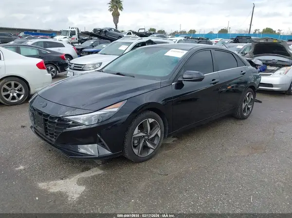 KMHLN4AJ8PU036286 2023 HYUNDAI ELANTRA - Image 2