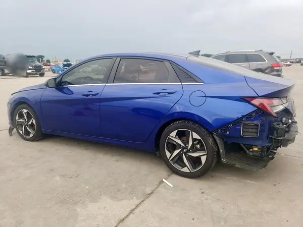 KMHLN4AJ9NU013631 2022 HYUNDAI ELANTRA - Image 2