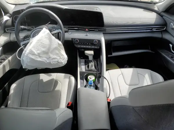 KMHLN4AJ9NU032275 2022 HYUNDAI ELANTRA - Image 8