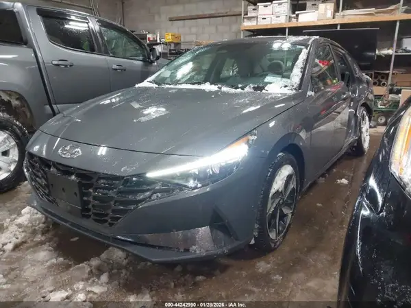 KMHLN4AJ9PU090180 2023 HYUNDAI ELANTRA - Image 2