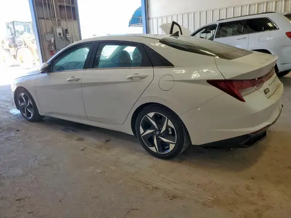 KMHLN4AJXPU043076 2023 HYUNDAI ELANTRA - Image 2