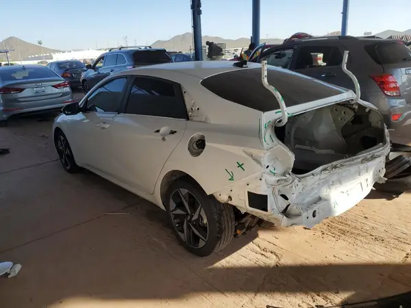 KMHLN4AJXPU083979 2023 HYUNDAI ELANTRA - Image 2