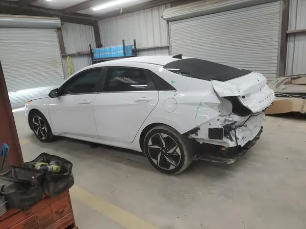 KMHLN4AJXPU088843 2023 HYUNDAI ELANTRA - Image 2
