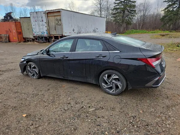 KMHLN4DG2RU775348 2024 HYUNDAI ELANTRA - Image 2