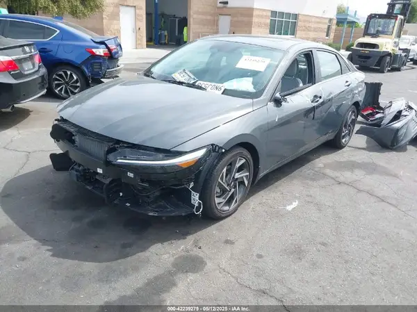 KMHLN4DJ6RU097585 2024 HYUNDAI ELANTRA - Image 2