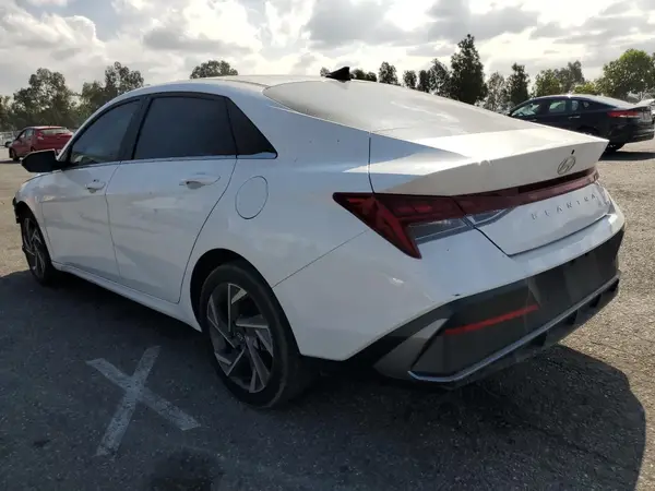 KMHLN4DJ6RU115714 2024 HYUNDAI ELANTRA - Image 2