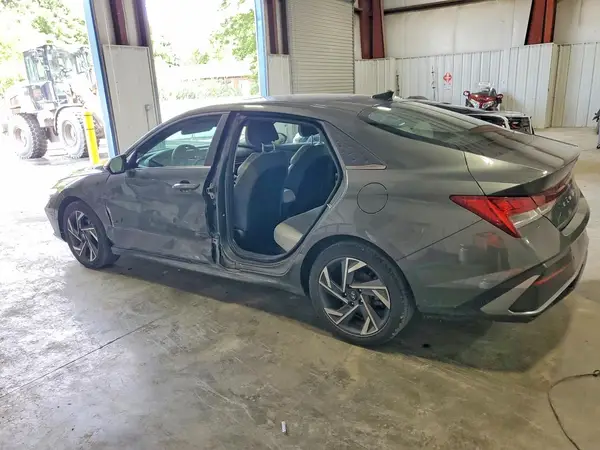 KMHLN4DJ8RU102978 2024 HYUNDAI ELANTRA - Image 2