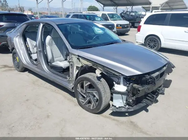 KMHLN4DJ8RU106142 2024 HYUNDAI ELANTRA - Image 1