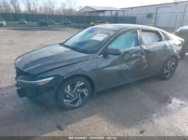 KMHLN4DJ8RU114077 2024 HYUNDAI ELANTRA - Image 2