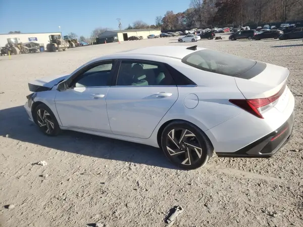 KMHLN4DJ9RU103427 2024 HYUNDAI ELANTRA - Image 2