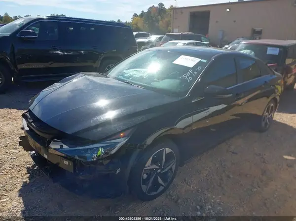 KMHLP4AG0NU337243 2022 HYUNDAI ELANTRA - Image 2