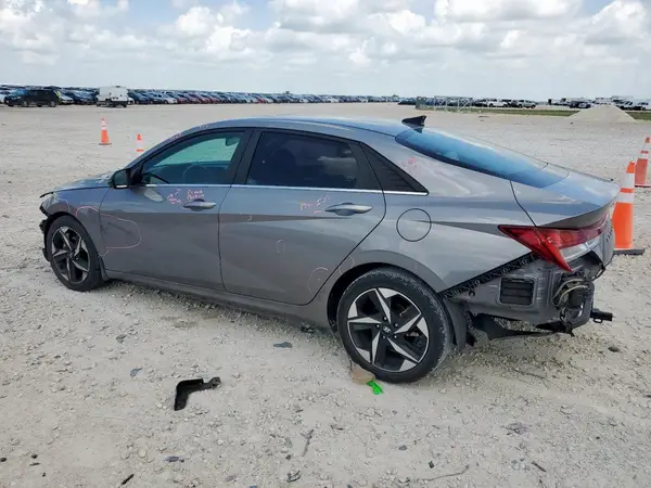 KMHLP4AG0NU353488 2022 HYUNDAI ELANTRA - Image 2