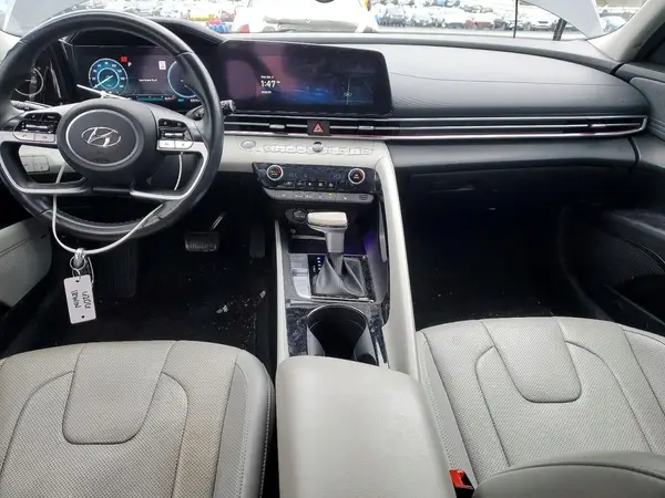 KMHLP4AG0NU353586 2022 HYUNDAI ELANTRA - Image 8