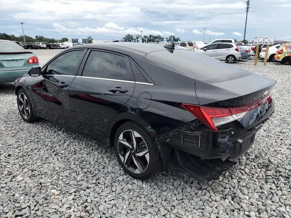 KMHLP4AG0PU381472 2023 HYUNDAI ELANTRA - Image 2
