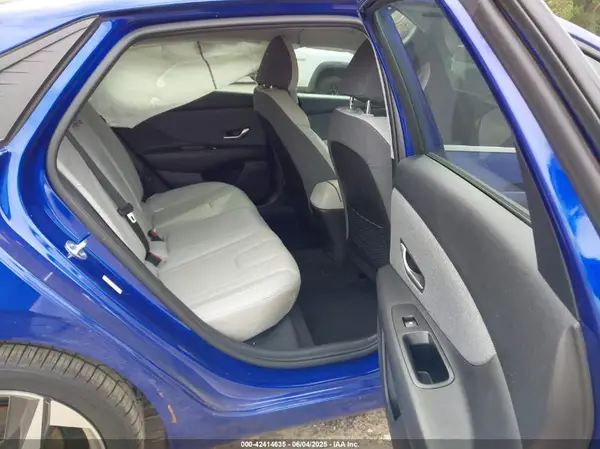 KMHLP4AG0PU456171 2023 HYUNDAI ELANTRA - Image 8