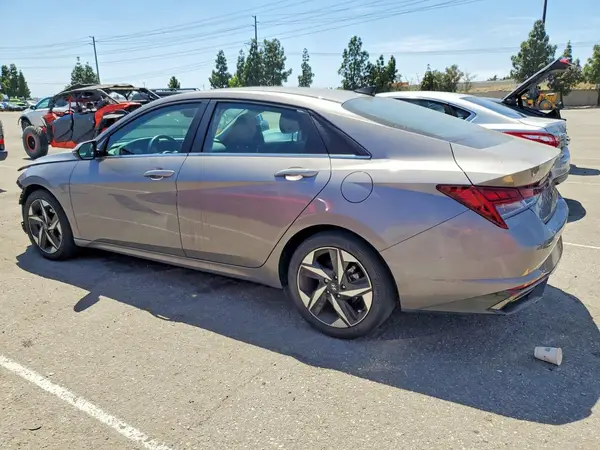 KMHLP4AG1MU126485 2021 HYUNDAI ELANTRA - Image 2
