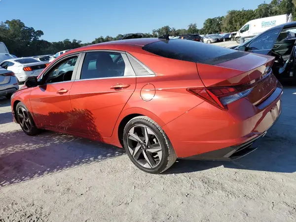KMHLP4AG1NU218035 2022 HYUNDAI ELANTRA - Image 2