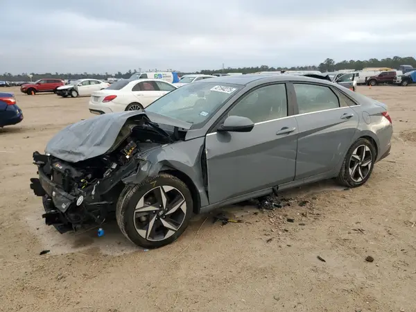 KMHLP4AG1NU229018 2022 HYUNDAI ELANTRA - Image 1