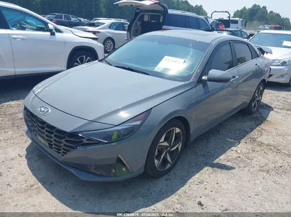 KMHLP4AG1NU255411 2022 HYUNDAI ELANTRA - Image 2