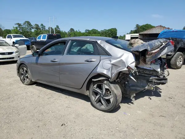 KMHLP4AG1NU356688 2022 HYUNDAI ELANTRA - Image 2