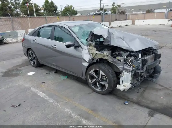 KMHLP4AG1PU377303 2023 HYUNDAI ELANTRA - Image 1