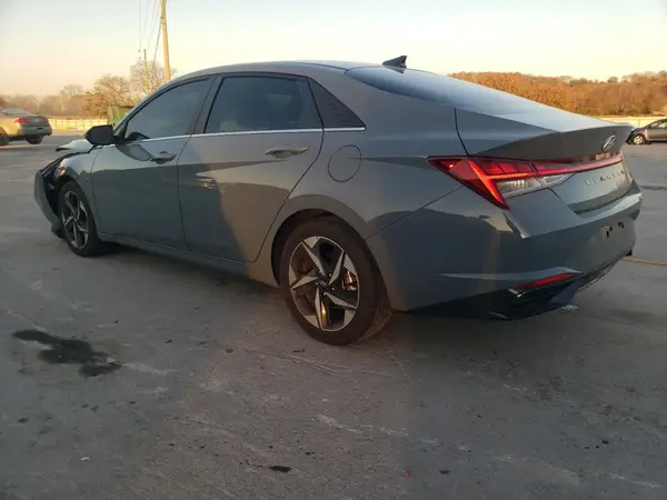 KMHLP4AG1PU383747 2023 HYUNDAI ELANTRA - Image 2