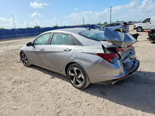 KMHLP4AG1PU422885 2023 HYUNDAI ELANTRA - Image 2