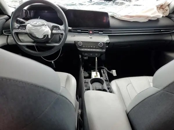 KMHLP4AG1PU429478 2023 HYUNDAI ELANTRA - Image 8