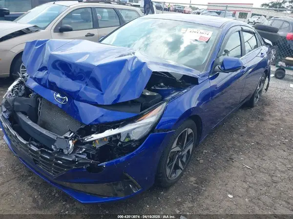 KMHLP4AG1PU449648 2023 HYUNDAI ELANTRA - Image 2