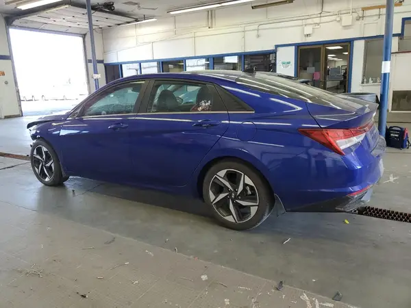 KMHLP4AG1PU450363 2023 HYUNDAI ELANTRA - Image 2