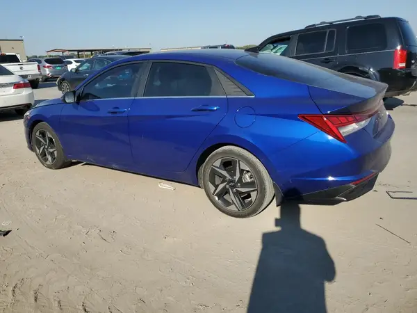 KMHLP4AG1PU494055 2023 HYUNDAI ELANTRA - Image 2