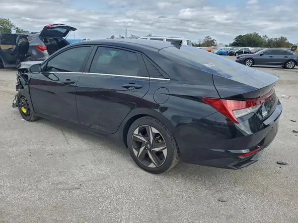 KMHLP4AG1PU583236 2023 HYUNDAI ELANTRA - Image 2