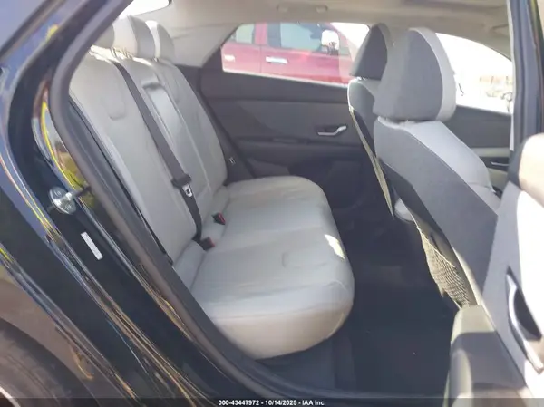 KMHLP4AG2MU132828 2021 HYUNDAI ELANTRA - Image 8