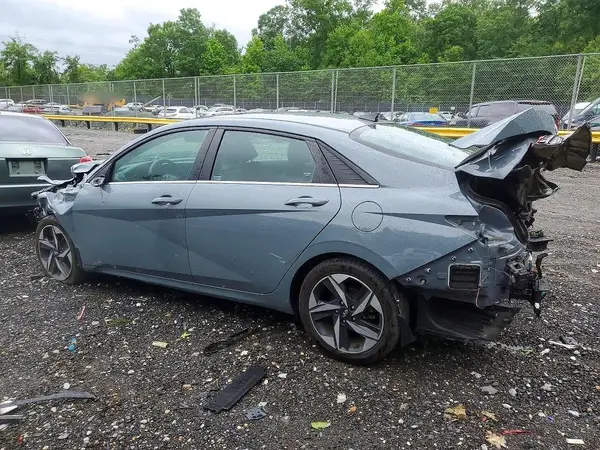 KMHLP4AG2NU333937 2022 HYUNDAI ELANTRA - Image 2