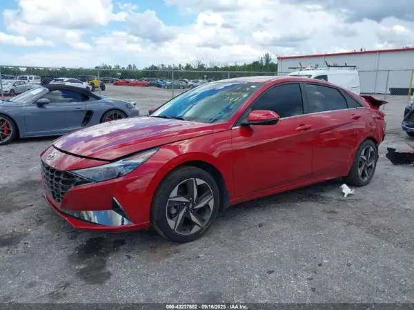 KMHLP4AG2NU337471 2022 HYUNDAI ELANTRA - Image 2