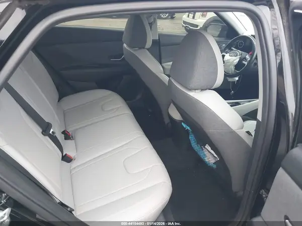 KMHLP4AG2NU342332 2022 HYUNDAI ELANTRA - Image 8