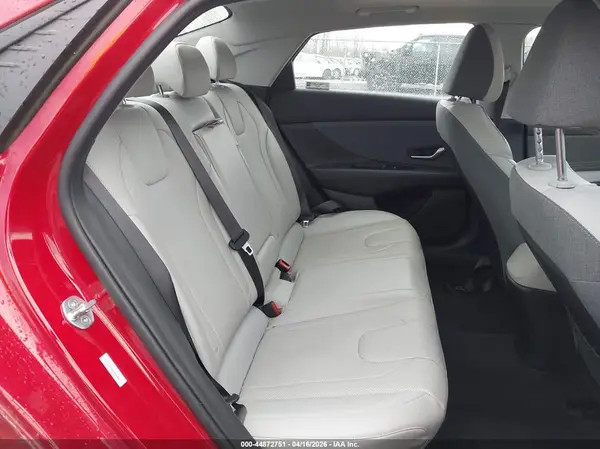 KMHLP4AG2NU357493 2022 HYUNDAI ELANTRA - Image 8