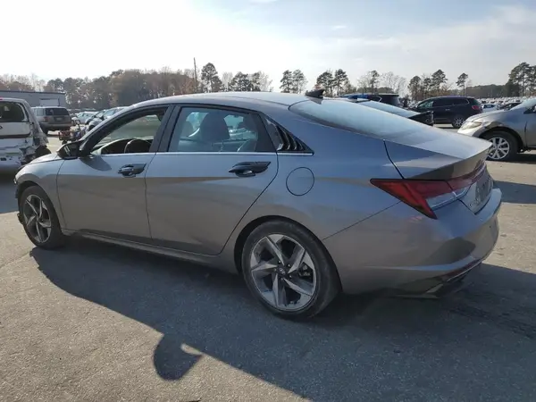 KMHLP4AG2PU424404 2023 HYUNDAI ELANTRA - Image 2