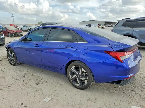 KMHLP4AG2PU429599 2023 HYUNDAI ELANTRA - Image 2