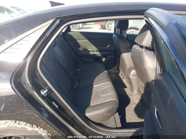 KMHLP4AG2PU465776 2023 HYUNDAI ELANTRA - Image 8