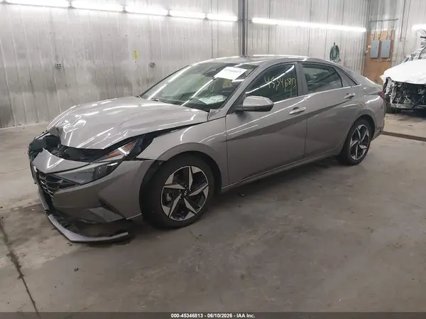 KMHLP4AG3NU217596 2022 HYUNDAI ELANTRA - Image 2