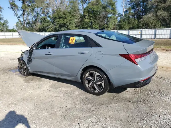 KMHLP4AG3NU217680 2022 HYUNDAI ELANTRA - Image 2