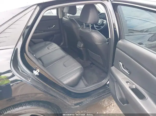 KMHLP4AG3PU384687 2023 HYUNDAI ELANTRA - Image 8