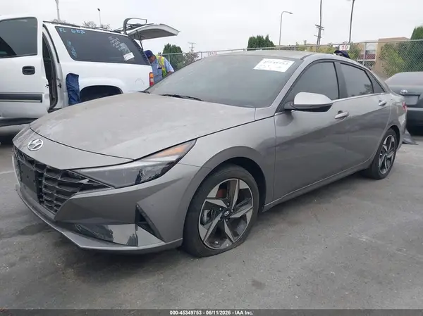 KMHLP4AG3PU403299 2023 HYUNDAI ELANTRA - Image 2