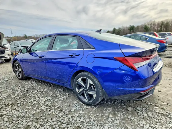 KMHLP4AG3PU406025 2023 HYUNDAI ELANTRA - Image 2