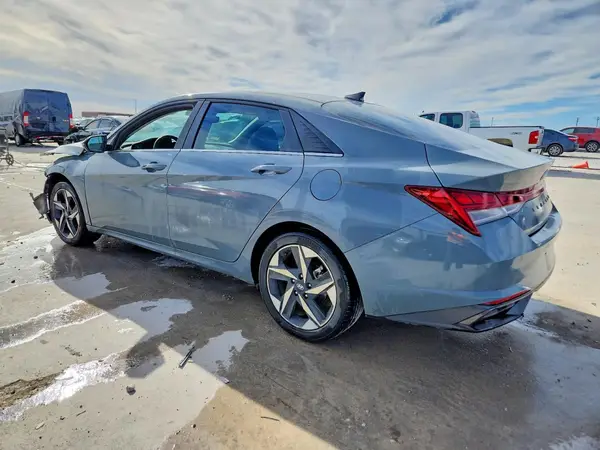 KMHLP4AG3PU415226 2023 HYUNDAI ELANTRA - Image 2