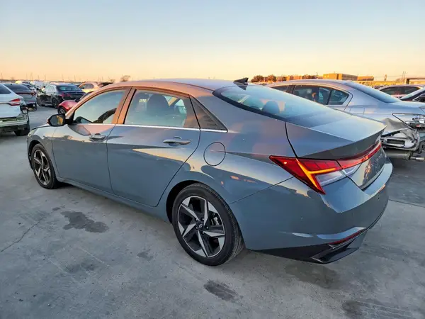 KMHLP4AG3PU454690 2023 HYUNDAI ELANTRA - Image 2